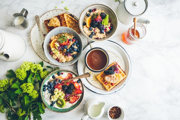 Diet Mediterania menjadi diet terbaik tahun 2021. Sumber: Unsplash/Brooke Lark diet
