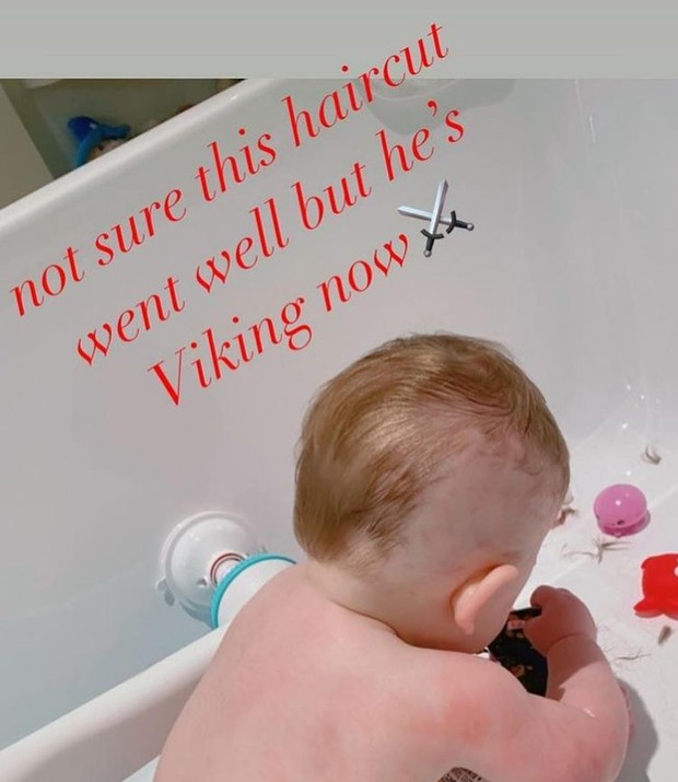 Gaya rambut unik anak Grimes Gaya rambut unik anak Grimes dan Elon Musk (instagram.com/grimeselon)