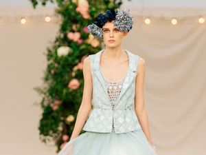 10 Koleksi Chanel Couture Spring/Summer 2021, Bertema Pesta Pernikahan