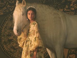 10 Koleksi Gaun Indah Christian Dior Couture yang Terinspirasi Tarot