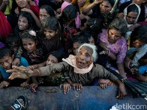 Ribuan Warga Rohingya Protes Kondisi di Pulau Bangladesh