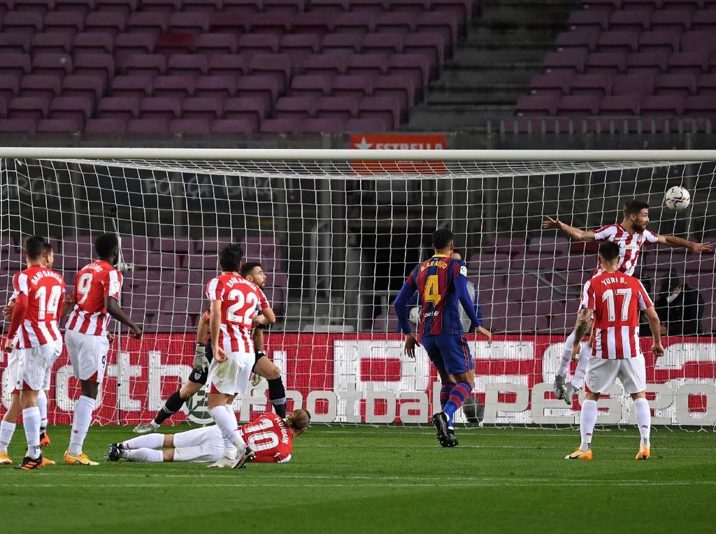 Gol ke-650 Messi di Barca Aduhai Banget! Gol ke-650 Messi di Barca Aduhai Banget!