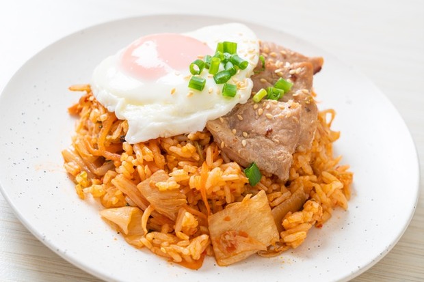 Nasi goreng kimchi salah satu makanan favorit Park Seo Joon/freepik.com