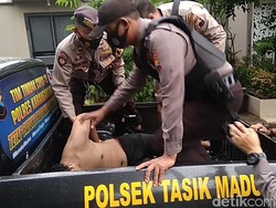 Dikepung Warga! Pria Bercelurit Diduga Maling Ngumpet di Sungai