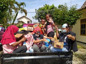 Ratusan Pengungsi Gunung Merapi di Magelang Pulang