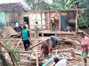Pergerakan Tanah di Nyalindung Sukabumi Meluas, Rumah Warga Dirobohkan
