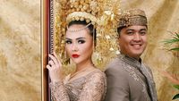 7 Foto BTS Pernikahan Sarah Gibson dan Diska