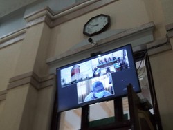 Bupati Labura Didakwa Suap Eks Pejabat Kemenkeu SGD 242 Ribu-Rp 400 Juta