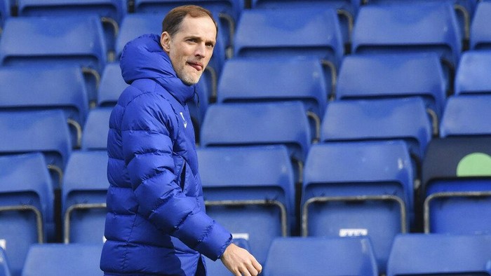 Chelseas head coach Thomas Tuchel stands prior too the start of the English Premier League soccer match between Chelsea and Burnley at Stamford Bridge Stadium in London, England, Sunday, Jan. 31, 2021. (Justin Tallis/Pool Via AP)