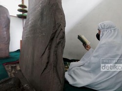 Kisah Menag Hendak Merusak Batutulis demi Harta Karun