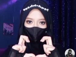 Wanita Berhijab Ini Viral di TikTok Bukan karena Joget Tapi Goyang Jari