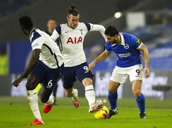 Tottenham Hotspur bermain tanpa diperkuat sang striker, Harry Kane yang cedera. Sebagai gantinya, Gareth Bale mendapat kesempatan bermain dari menit pertama. Andrew Boyers//Pool via AP.