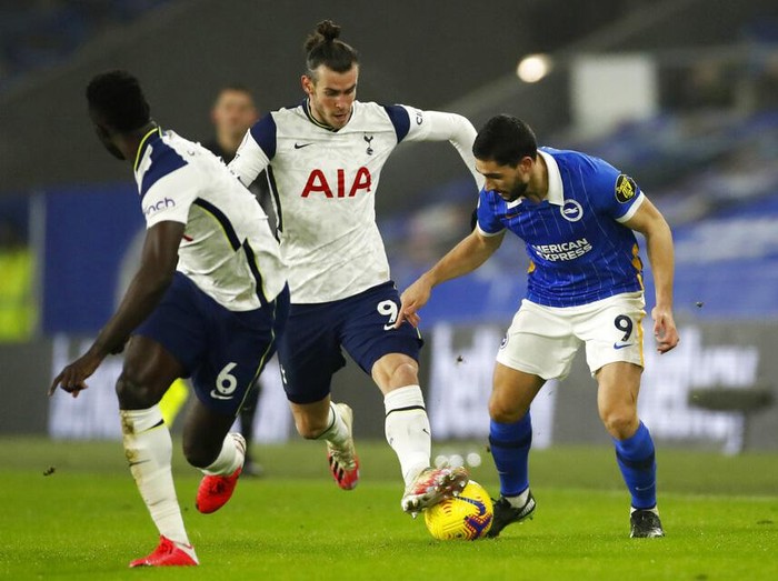 Brighton & Hove Albion menjamu Tottenham Hotspur di lanjutan Liga Inggris. Dalam pertandingan itu, Brighton berhasil mengalahkan Tottenham Hotspur dengan skor 1-0.