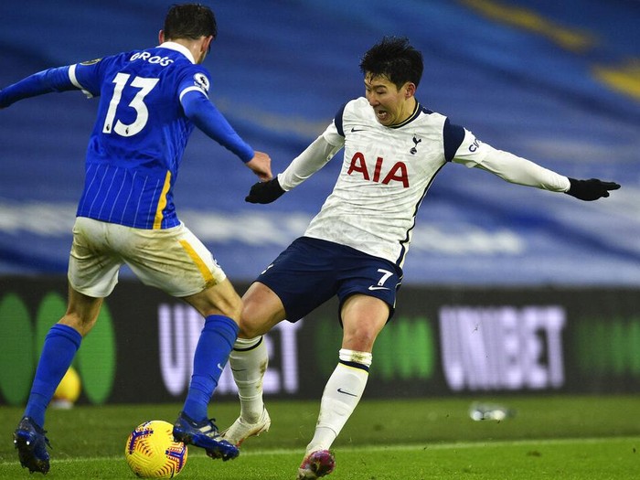 Brighton & Hove Albion menjamu Tottenham Hotspur di lanjutan Liga Inggris. Dalam pertandingan itu, Brighton berhasil mengalahkan Tottenham Hotspur dengan skor 1-0.