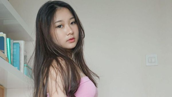 7 Potret Imut Yola Anastasia, Pernah Tolak BO Rp 5 Juta di IG Story