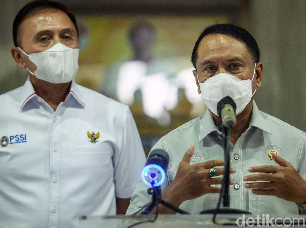 Bahas Nasib Liga Indonesia, Ketum PSSI Bertemu Menpora Bahas Nasib Liga Indonesia, Ketum PSSI Bertemu Menpora