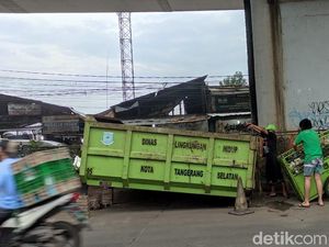 Ada Bak Besar di Flyover Ciputat, Warga Harap Tak Ada Lagi Penyampah