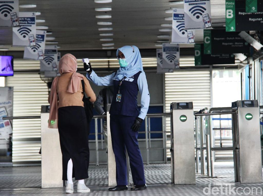 PPKM Mikro Diperpanjang Hingga 28 Juni, Ini Kata TransJakarta PPKM Mikro Diperpanjang Hingga 28 Juni, Ini Kata TransJakarta