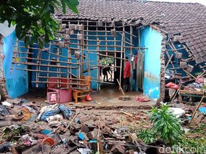 Banjir Bandang Terjang Satu Desa di Jombang, 10 Rumah Rusak