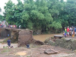 Banjir Bandang Terjang Satu Desa di Jombang Juga Hanyutkan 2 Jembatan