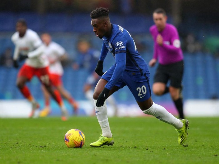 LONDON, ENGLAND - JANUARY 24: Callum Hudson-Odoi of Chelsea  during The Emirates FA Cup Fourth Round match between Chelsea and Luton Town at Stamford Bridge on January 24, 2021 in London, England. Sporting stadiums around the UK remain under strict restrictions due to the Coronavirus Pandemic as Government social distancing laws prohibit fans inside venues resulting in games being played behind closed doors. (Photo by Catherine Ivill/Getty Images)