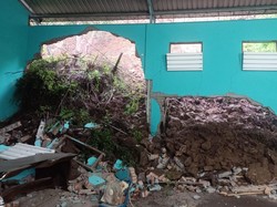 Hujan Deras di Klaten, Rumah Diterjang Longsor hingga Tanggul Jebol
