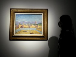 Mantap! Lukisan Masjid Maroko yang Dijual Angelina Jolie Terjual Rp 164 M