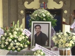 Persembahan Lagu Let It Be di Pelepasan Jenazah Marco Panari