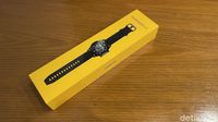 Unboxing Realme Watch S Pro, Banyak Fitur Harga Rp 1 Jutaan
