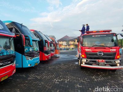 Saat 5 Bus Rombongan Piknik dari Bali Dicegat Satgas Corona Boyolali