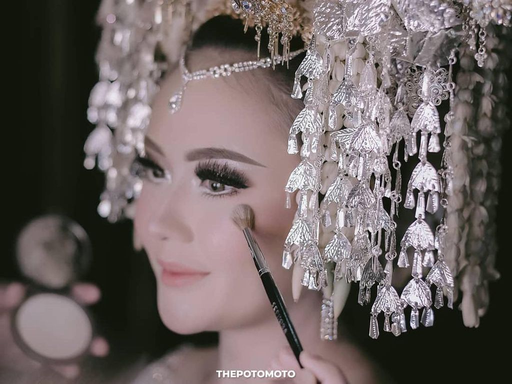10 Gaya Selebgram Sarah Gibson Jadi Pengantin, Maharnya Rp 312 Jutaan 10 Gaya Selebgram Sarah Gibson Jadi Pengantin, Maharnya Rp 312 Jutaan