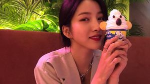10 Momen Sowon GFriend yang Suka Nongkrong di Kafe