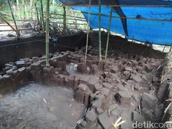 Peneliti Temukan Struktur Batu Diduga Permukiman Kuno di Magelang