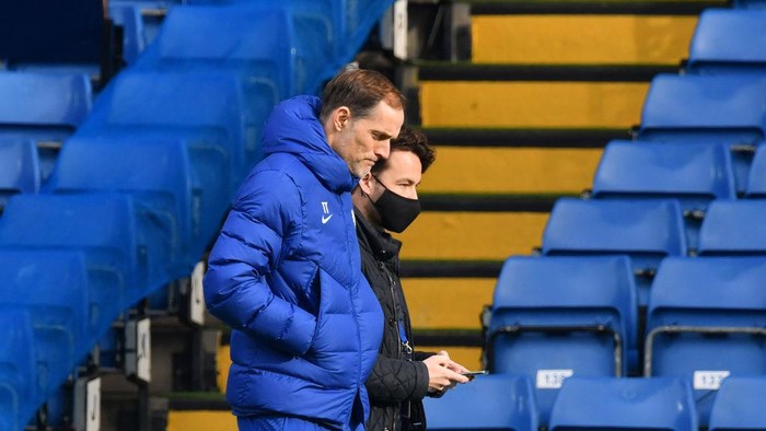 LONDON, ENGLAND - JANUARY 31: Thomas Tuchel, Manager of Chelsea looks on ahead of the Premier League match between Chelsea and Burnley at Stamford Bridge on January 31, 2021 in London, England. Sporting stadiums around the UK remain under strict restrictions due to the Coronavirus Pandemic as Government social distancing laws prohibit fans inside venues resulting in games being played behind closed doors. (Photo by Justin Tallis - Pool/Getty Images)