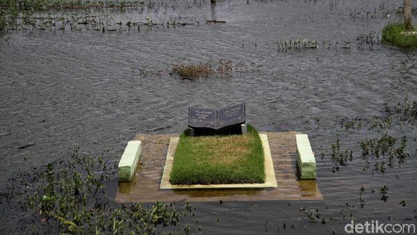 Nasib Tragis TPU Semper, Terancam Hilang Gegara Banjir Rob