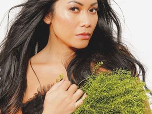 Anggun C Sasmi Pakai Jam Tangan Rp 500 Juta Saat Tampil Majalah Fashion Eropa Anggun C Sasmi Pakai Jam Tangan Rp 500 Juta Saat Tampil Majalah Fashion Eropa