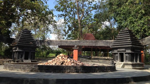 Bojonegoro east Java indonesia, October, 2016. This place is one of indonesian tourism place, in the middle of the jungle there an eternal fire create by nature, and the eternal fire used before on asian sea games torch.