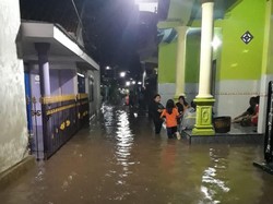 Sungai-sungai Meluap, 15 Desa di Pasuruan Banjir