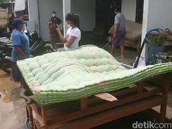 Banjir Kiriman dari Bukit Terjang Perkampungan di Tulungagung