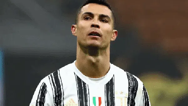 Kumpulan Wajah Bete Cristiano Ronaldo di Juve