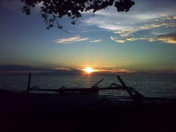 Ada Cinta di Pantai Tanjung Karang, Sulawesi Tengah
