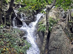 Air Terjun Oehala berlokasi di Desa Oehala