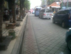 Akhirnya, Galian di Jl Legian Rapi Juga