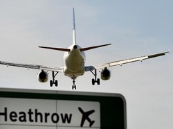 Asyik! Asuransi Delay Mulai Berlaku Januari 2012