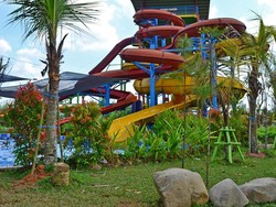 Basah-Basahan di OPI Water Fun Jakabaring, Palembang