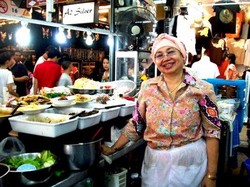 Berburu Makanan Halal di Chatuchak