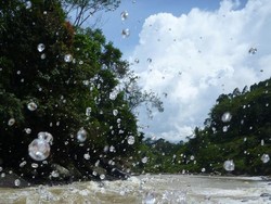 Bergelut Dengan Jeram Sungai Maiting