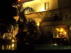 Beristirahat di Swiss-Belhotel Silae Palu