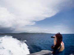 Bertamu Di Atas Kapal Pesiar Negeri Sendiri