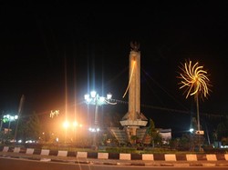 Bundaran Pancasila, tempat kumpul paling Hits